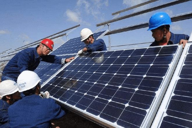 九游官网入口：农村光伏发电是什么原理？前景如何？能不能在城市也这样做？(图3)