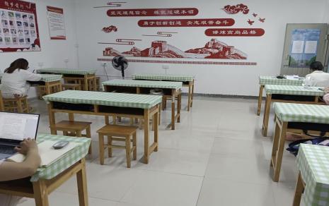 暨南大学被指宿舍霉菌遍布甲醛超标 学生健康引忧 title=