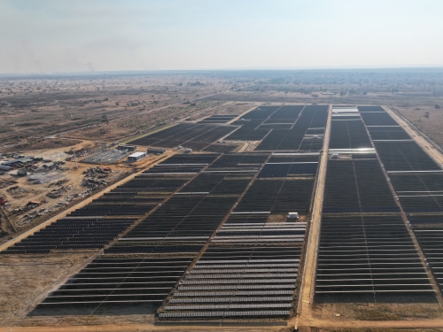 九游app：津巴布韦最大跟踪式光伏电站正式投产运行 title=