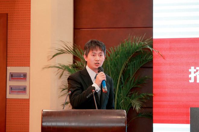 九游官网入口：国际贸易行业精英联动大会暨大渡口国际贸易商会新春大会圆满举办(图7)