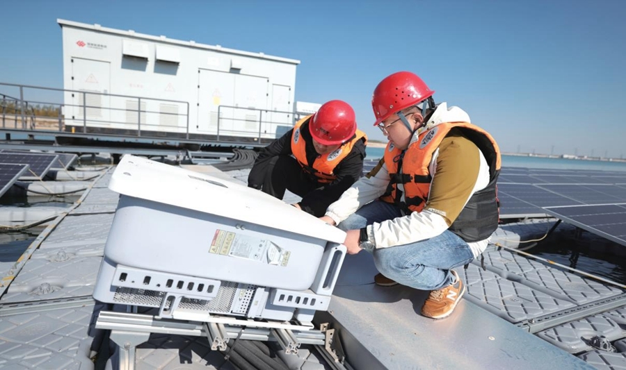 聊报摄影丨光伏电站水上漂(图2)