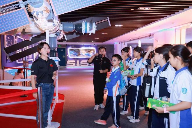 坪仔C游记研学新程启程 解锁“低碳+航天”双维探索(图8)