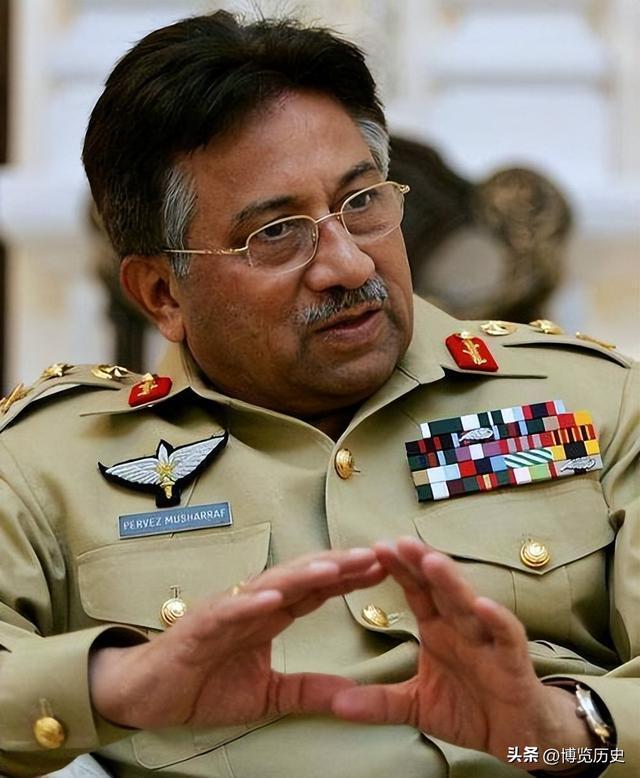 巴基斯坦新掌舵人浮出水面中美沙特争相拉拢的三大秘密 title=