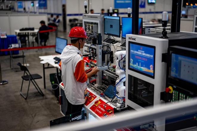 中国光伏布局全球！突破国外贸易限制成可再生能源主力(图2)