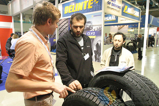 飞鲸新材2025年半年度权益分派预案：每10股派发现金红利6元 title=