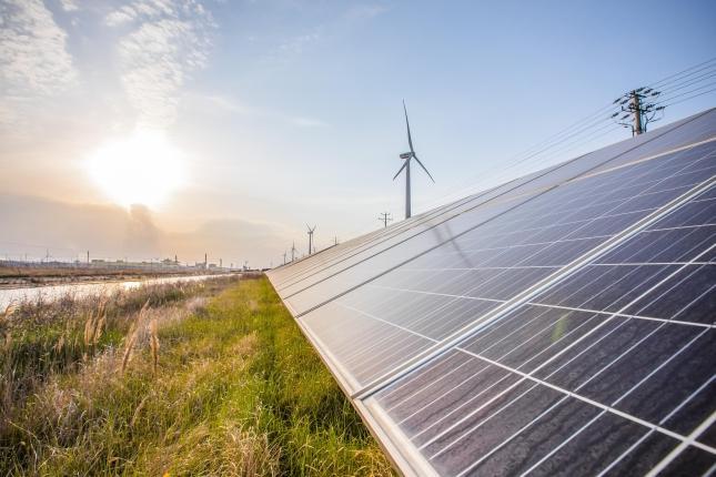 光热年底大冲刺：造价是光伏三倍为何光热还能“冲”起来？ title=