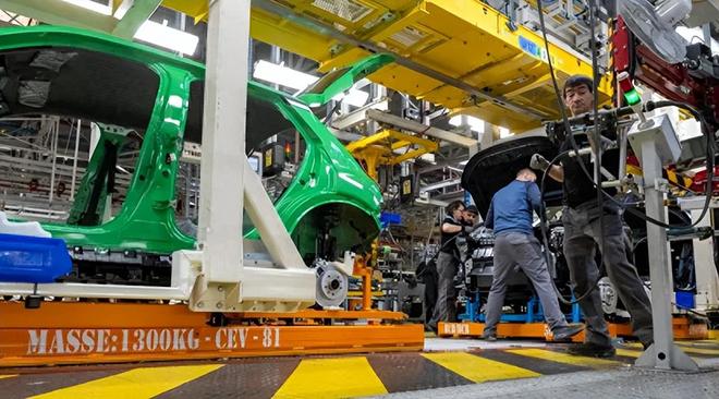 【汽车人】欧盟禁燃令松绑：全球新能源分道扬镳(图2)