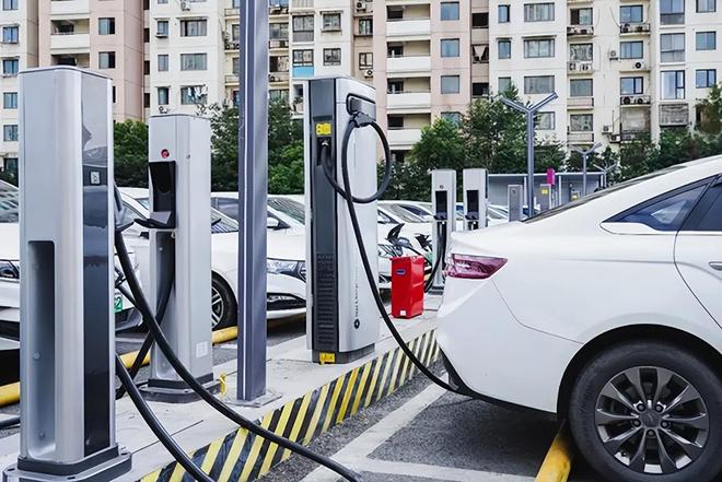 【汽车人】欧盟禁燃令松绑：全球新能源分道扬镳(图3)