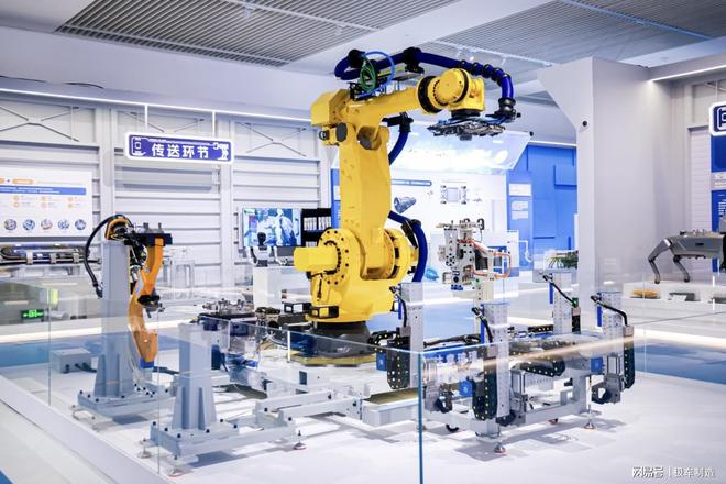 九游app：国家级展览里的汽车样本：问界M9如何定义新能源进步(图3)