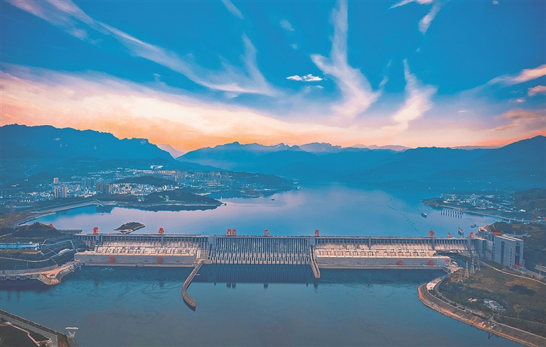 从大国重器到身边风景——超级工程变身文旅顶流 title=