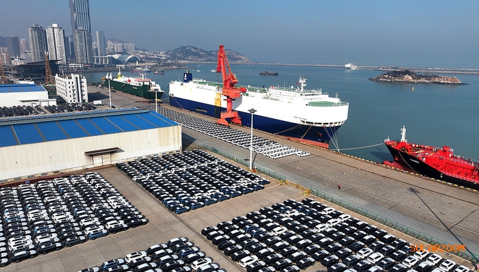 九游体育：光伏等行业出口退税政策调整背后的三重意义 title=