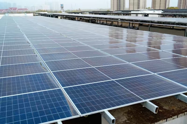 九游官网入口：光伏电站运维工程师证怎么考？石化光伏项目带火行业需求