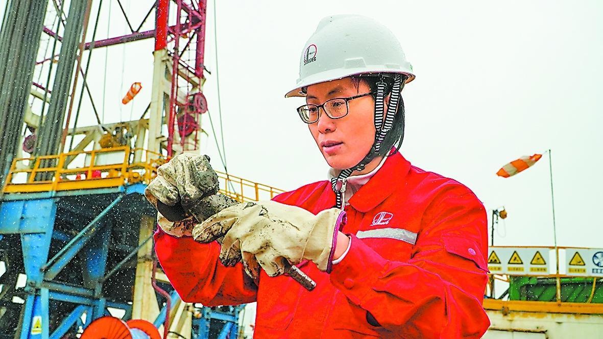 礼赞劳动创造 奋进二次创业(图4)