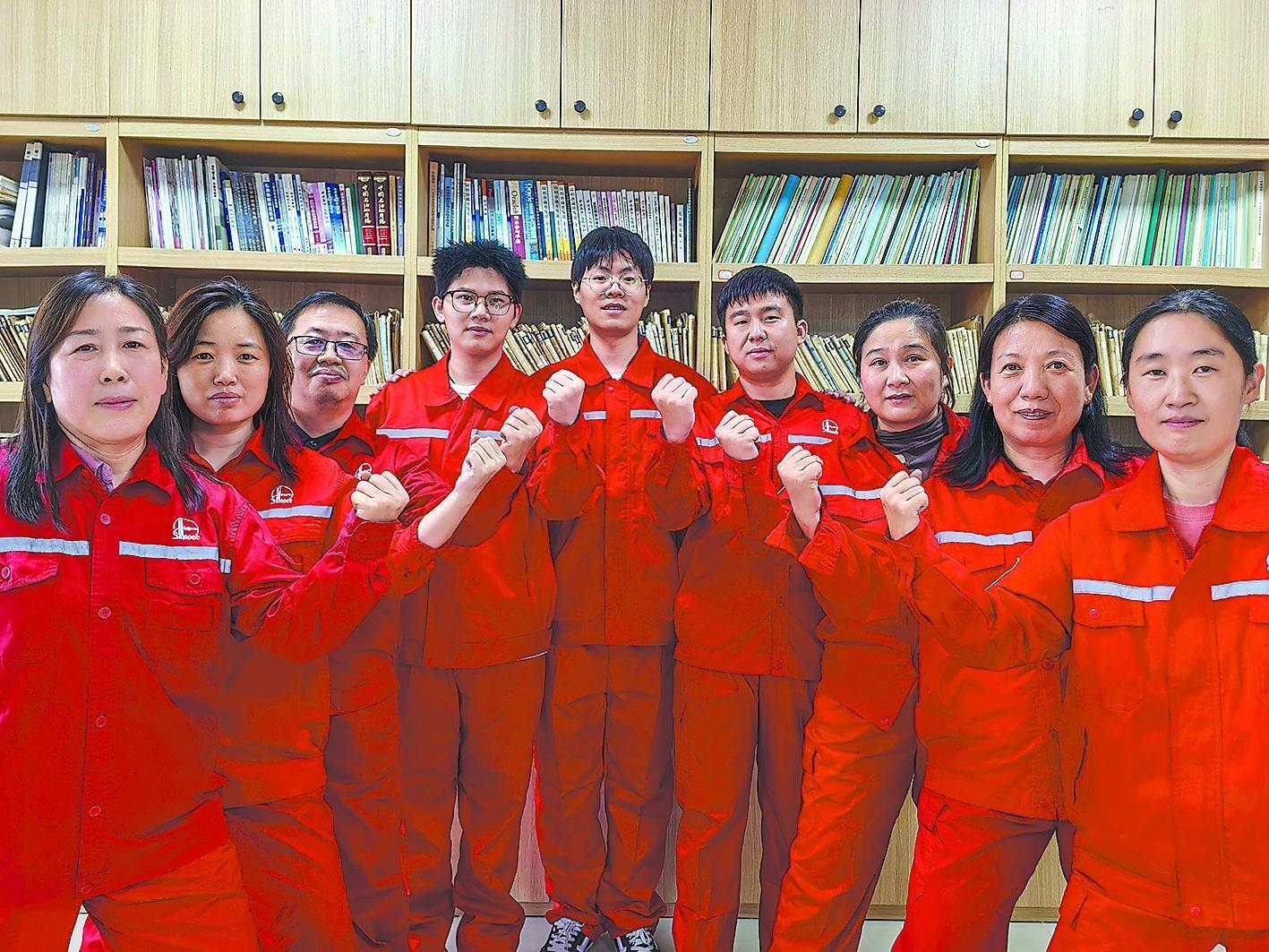 礼赞劳动创造 奋进二次创业(图15)