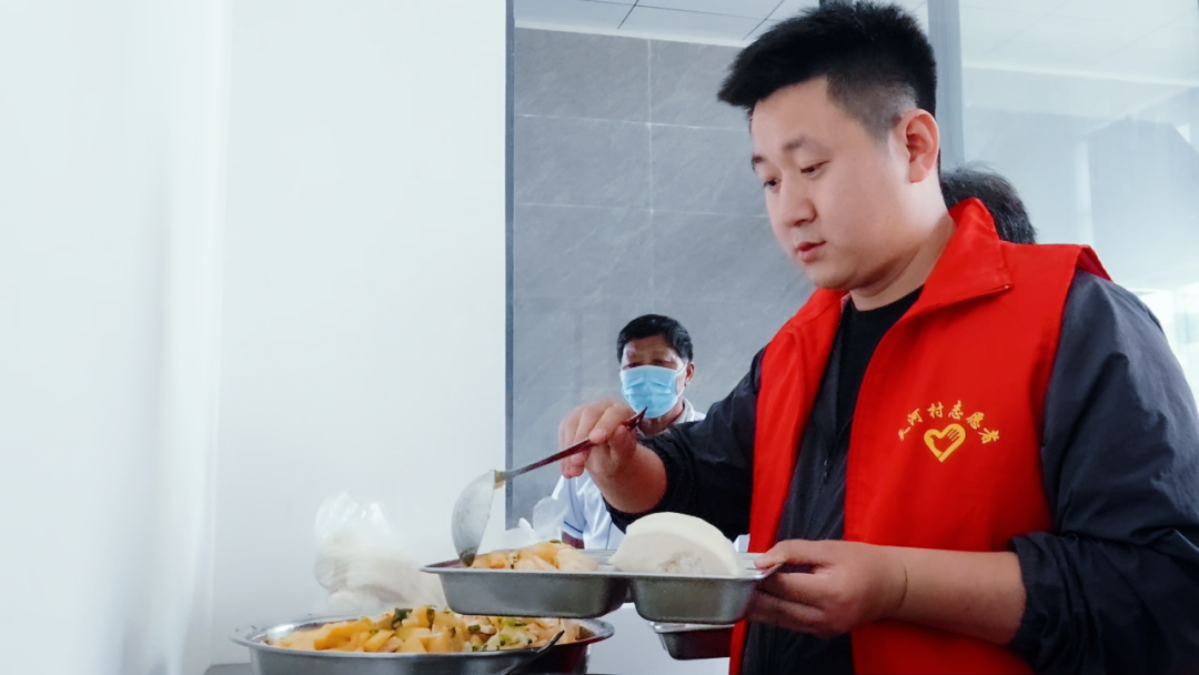 江苏淮阴：光伏收益反哺民生小食堂托起幸福晚年(图2)